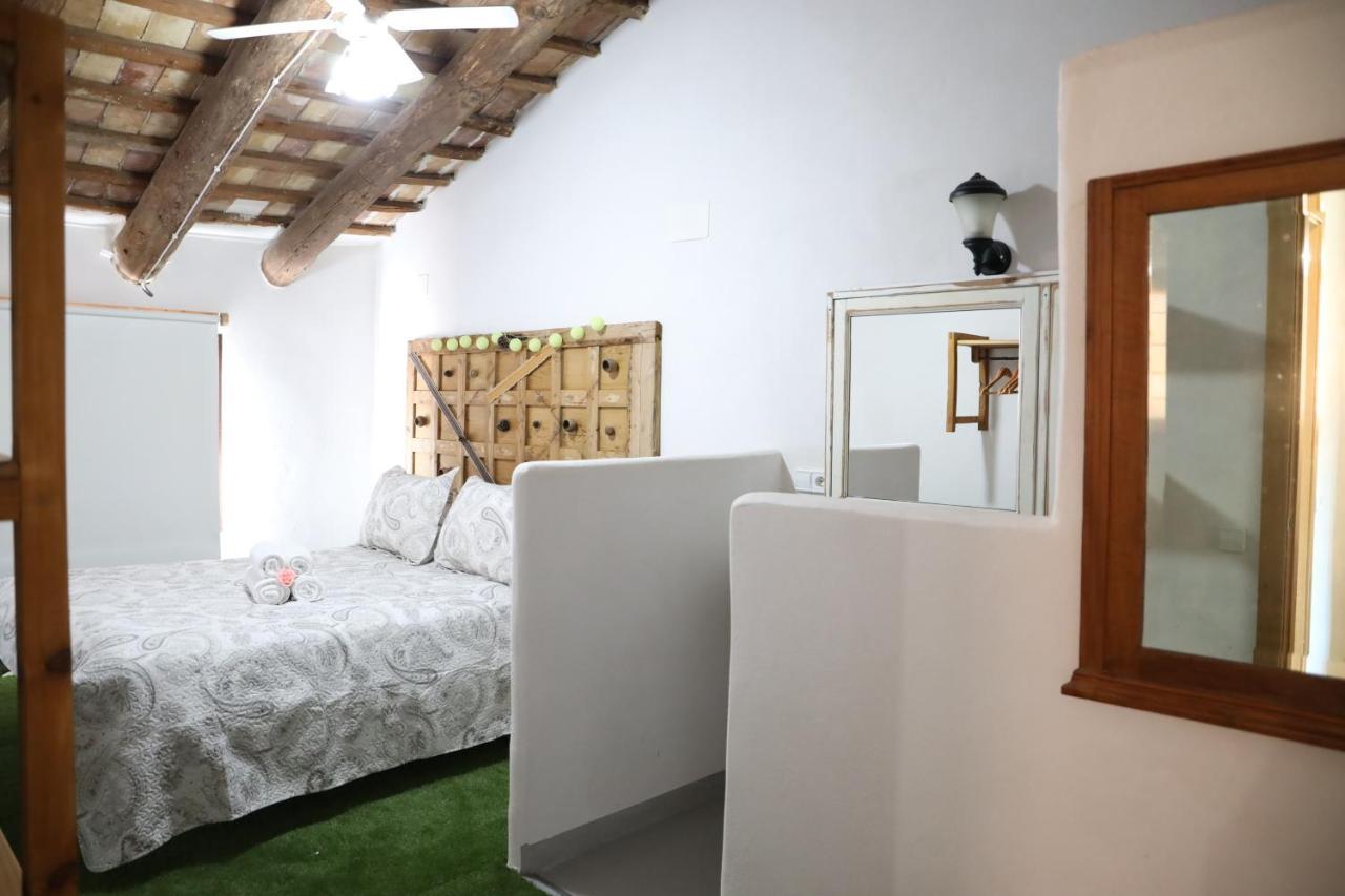 La Finestra Del Delta Guest House Л'Ампола Екстериор снимка