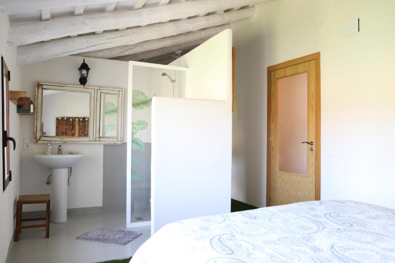 La Finestra Del Delta Guest House Л'Ампола Екстериор снимка