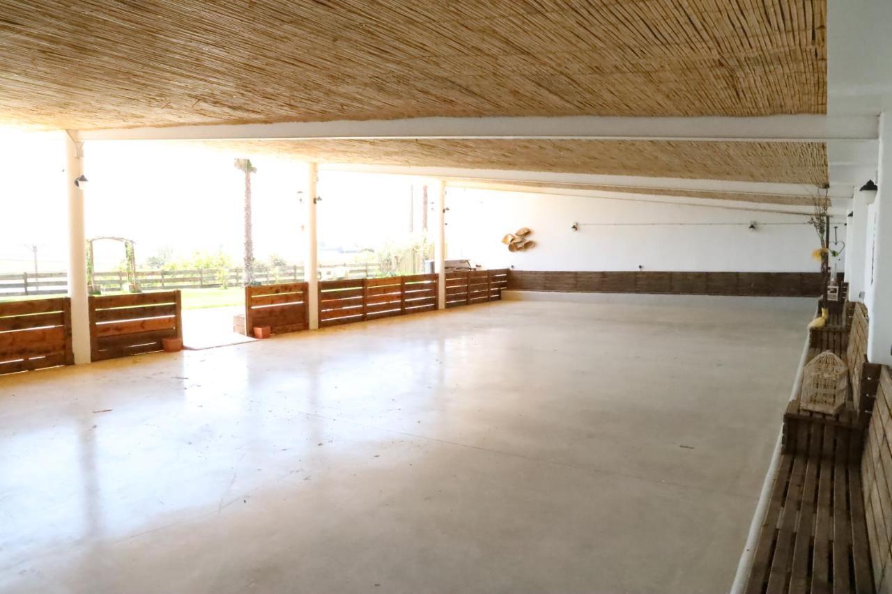 La Finestra Del Delta Guest House Л'Ампола Екстериор снимка