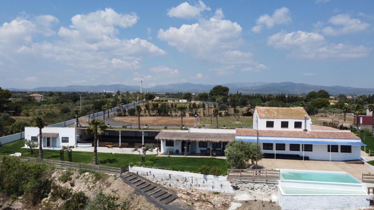 La Finestra Del Delta Guest House Л'Ампола Екстериор снимка