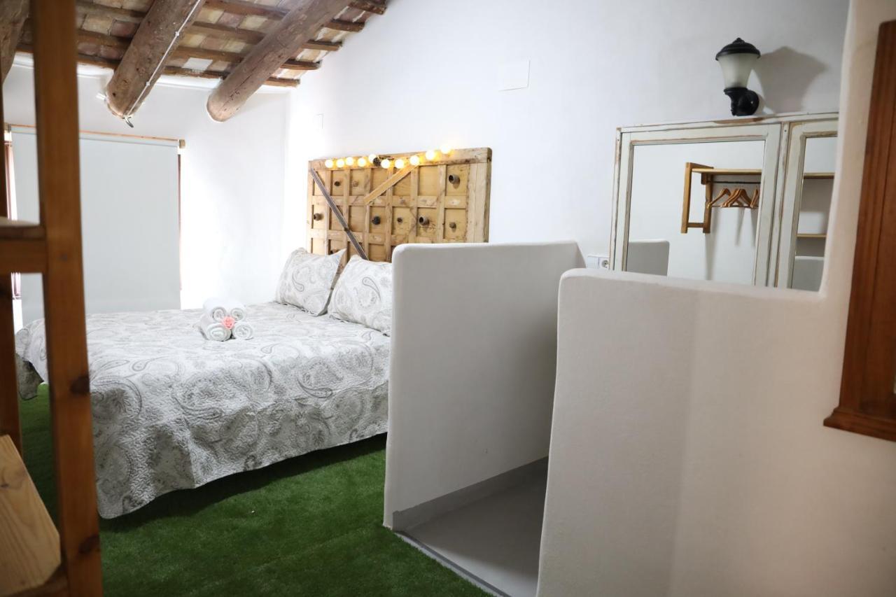 La Finestra Del Delta Guest House Л'Ампола Екстериор снимка