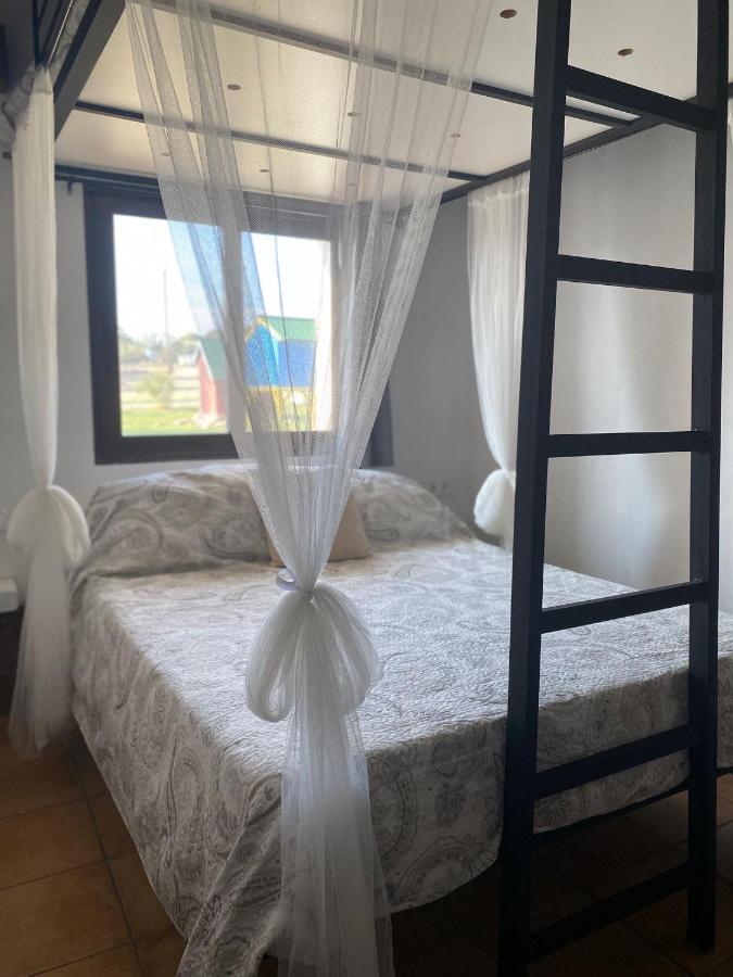 La Finestra Del Delta Guest House Л'Ампола Екстериор снимка