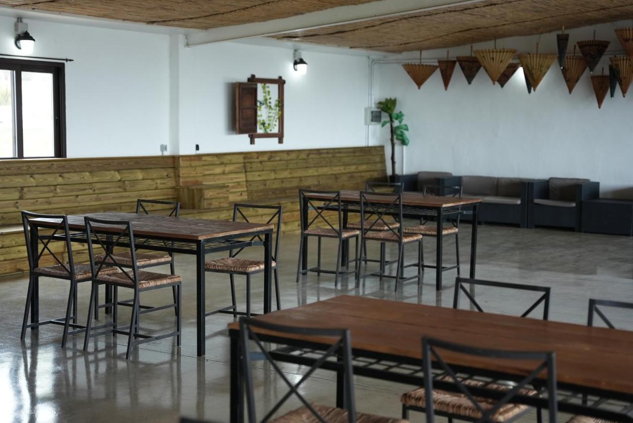 La Finestra Del Delta Guest House Л'Ампола Екстериор снимка
