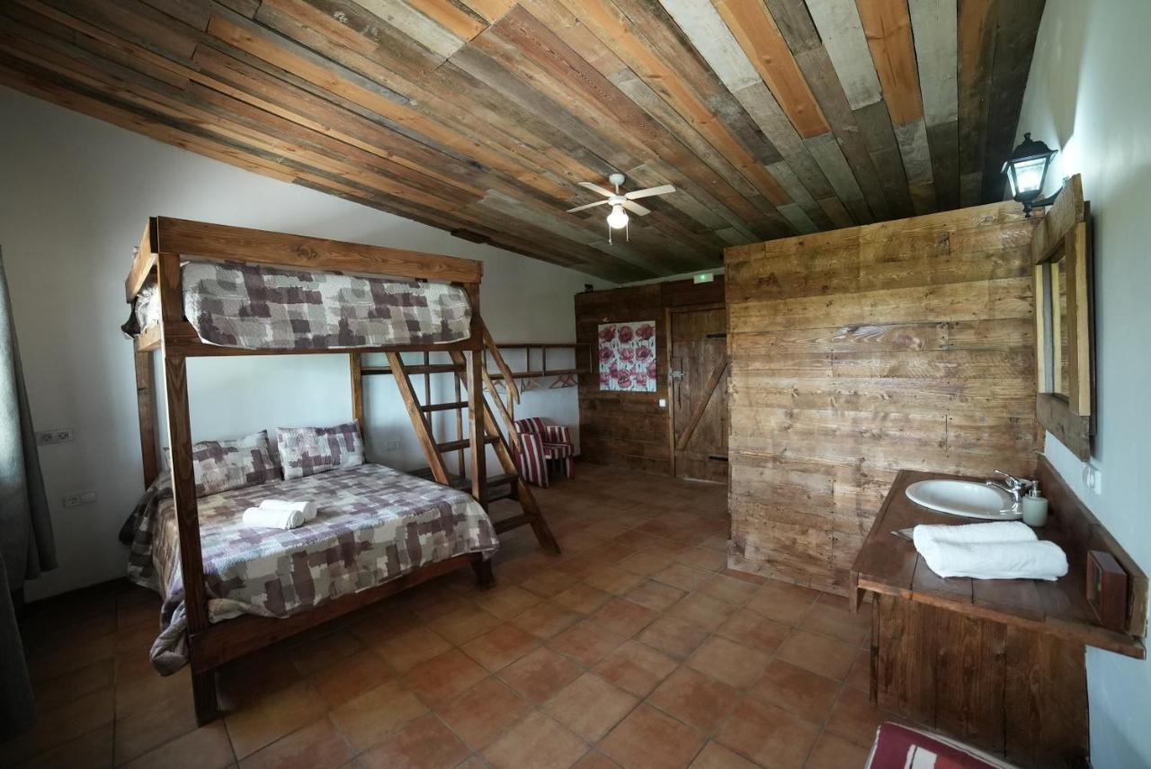 La Finestra Del Delta Guest House Л'Ампола Екстериор снимка
